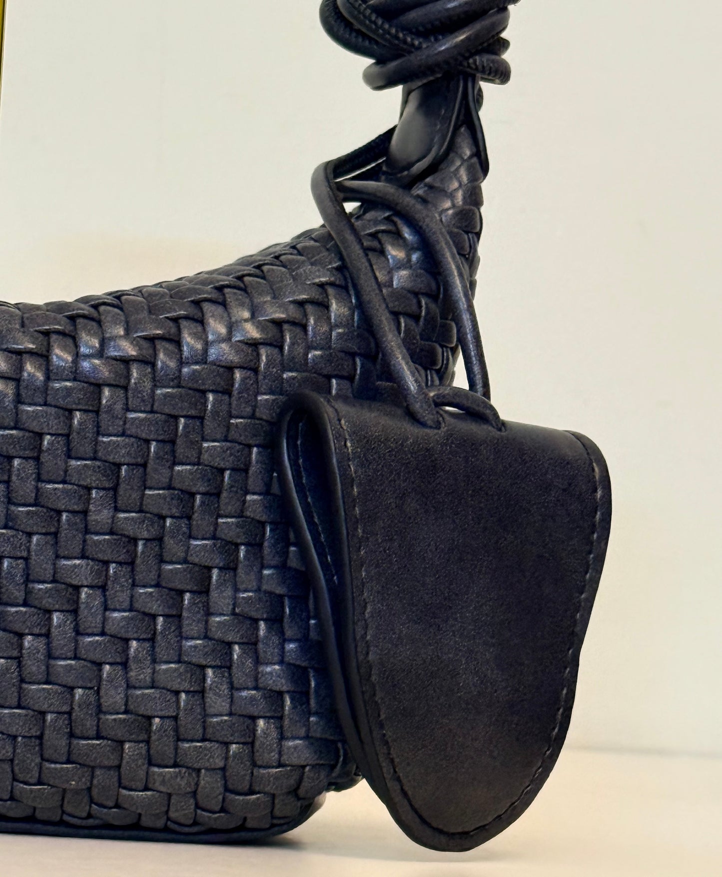 Kaia - Black