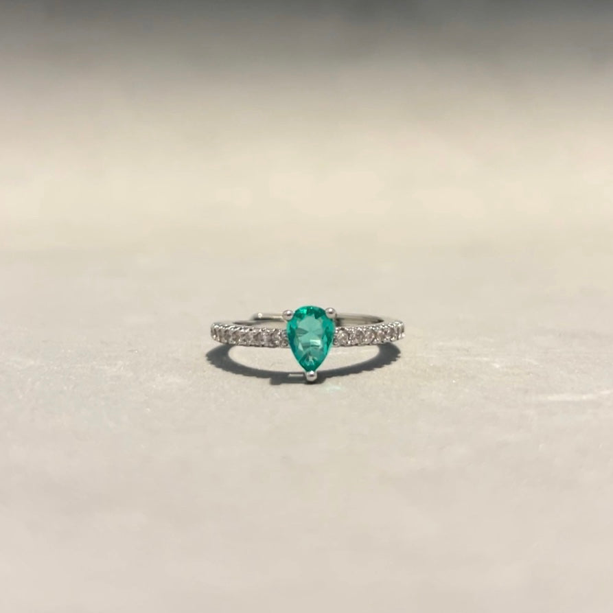 Green Stone Teardrop ring