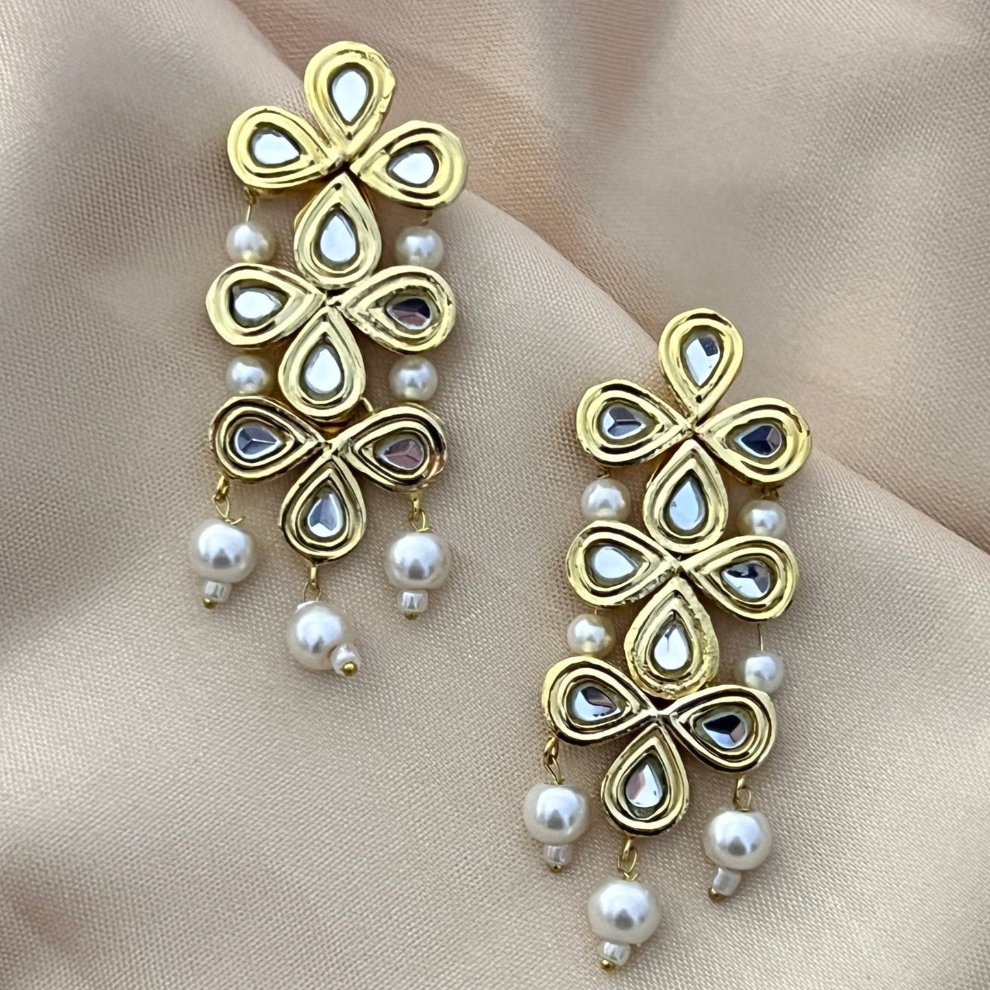 Chandni traditional kundan jhumka earring
