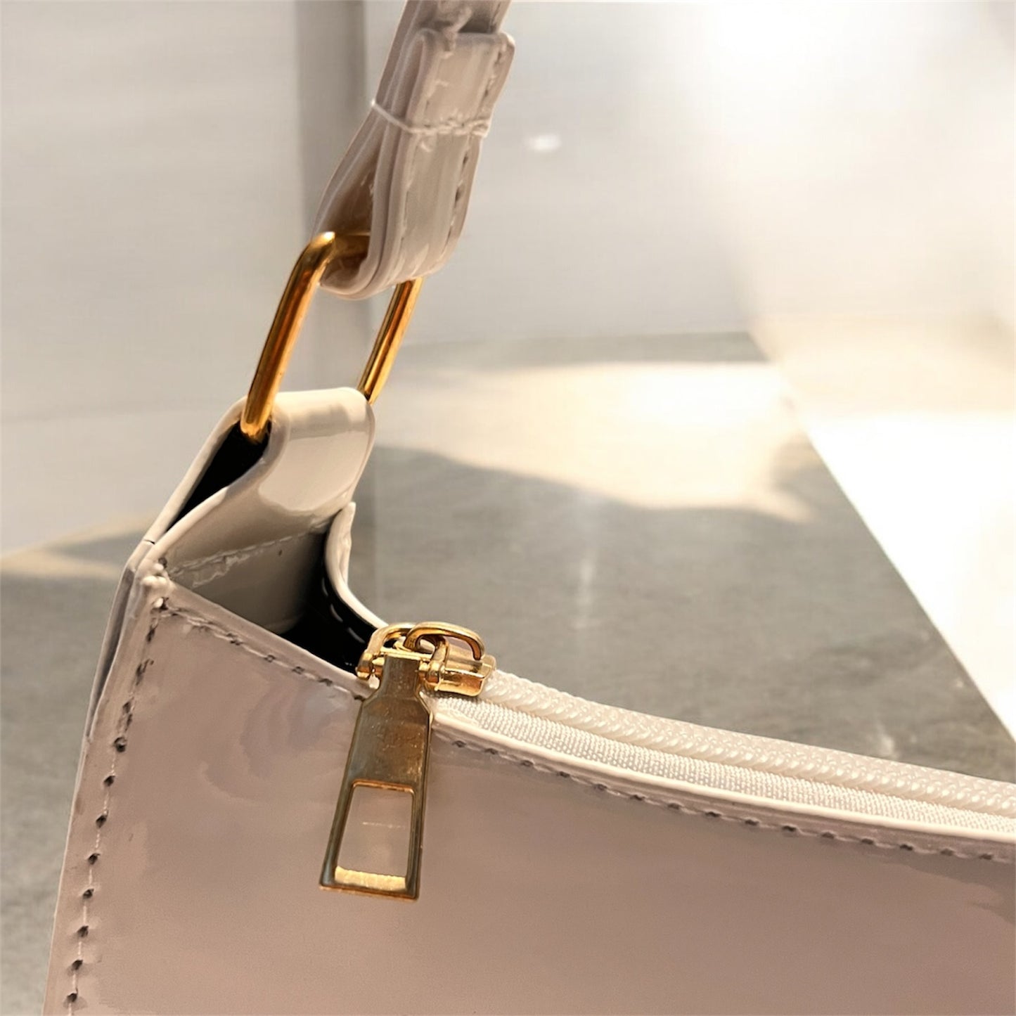 Verona-White-shoulder-bag1
