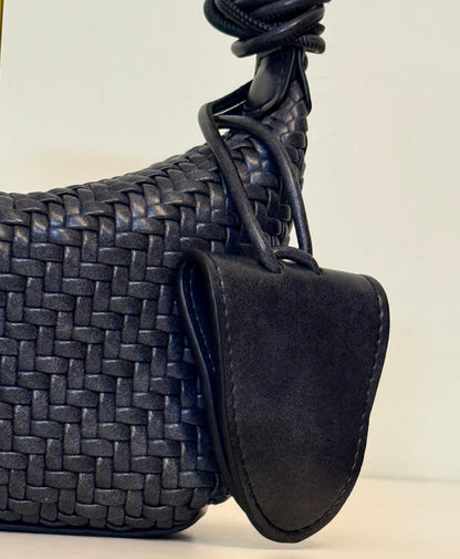Kaia - Black