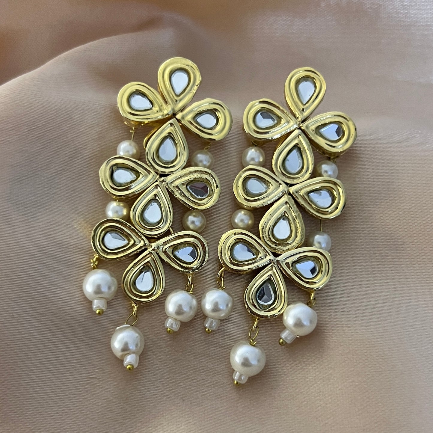Chandni - Traditional Kundan Jhumka