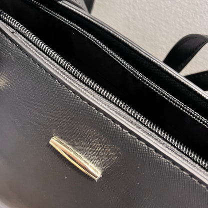 Echo Black - Tote bag with a complementary makeup pouch