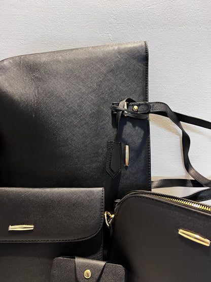Echo Black - Tote bag with a complementary makeup pouch