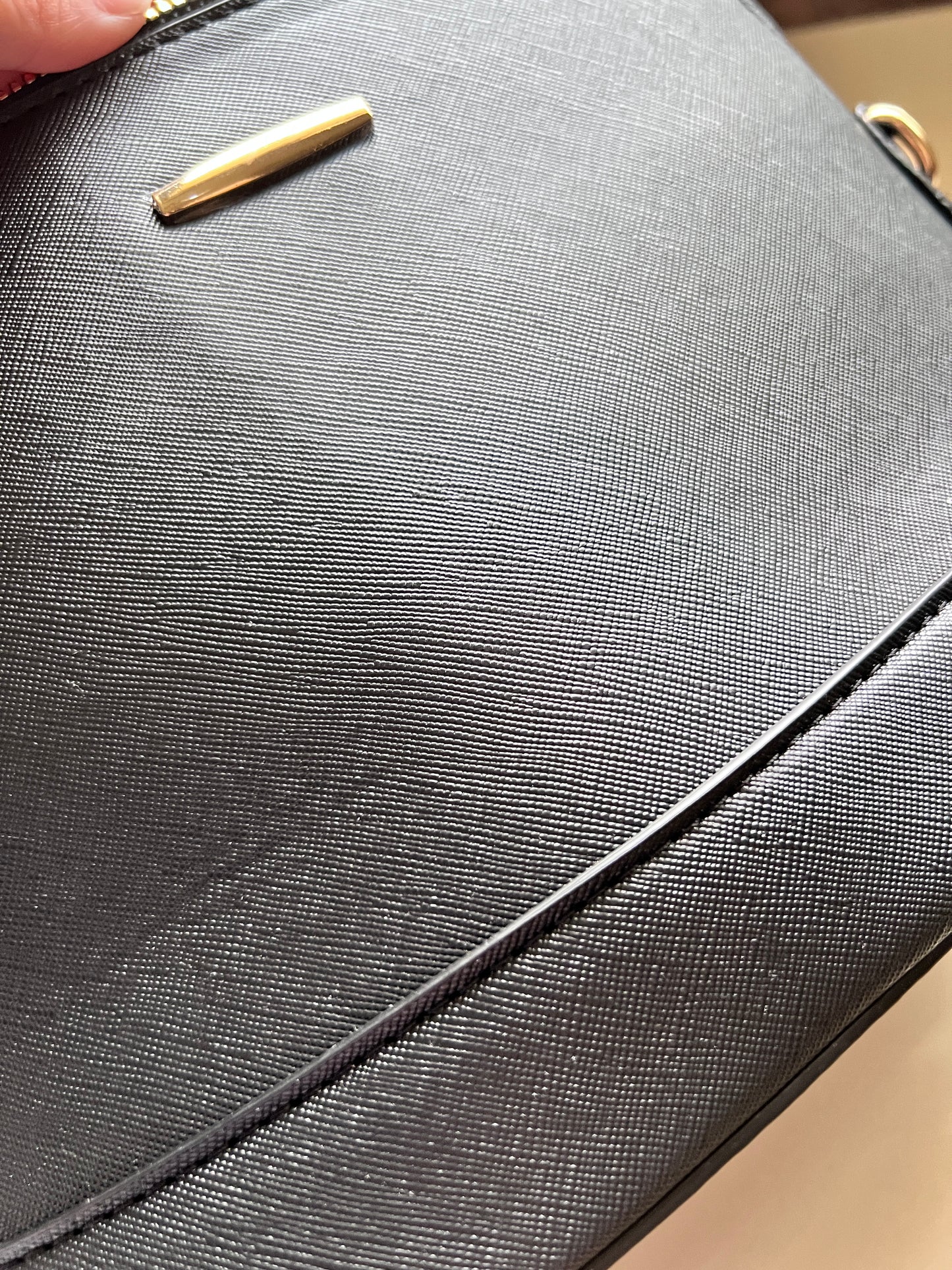 Dusk Black - Shoulder bag with a cardholder