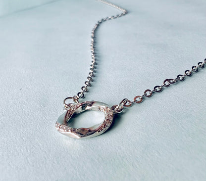 Silver Twisted Circle Pendant