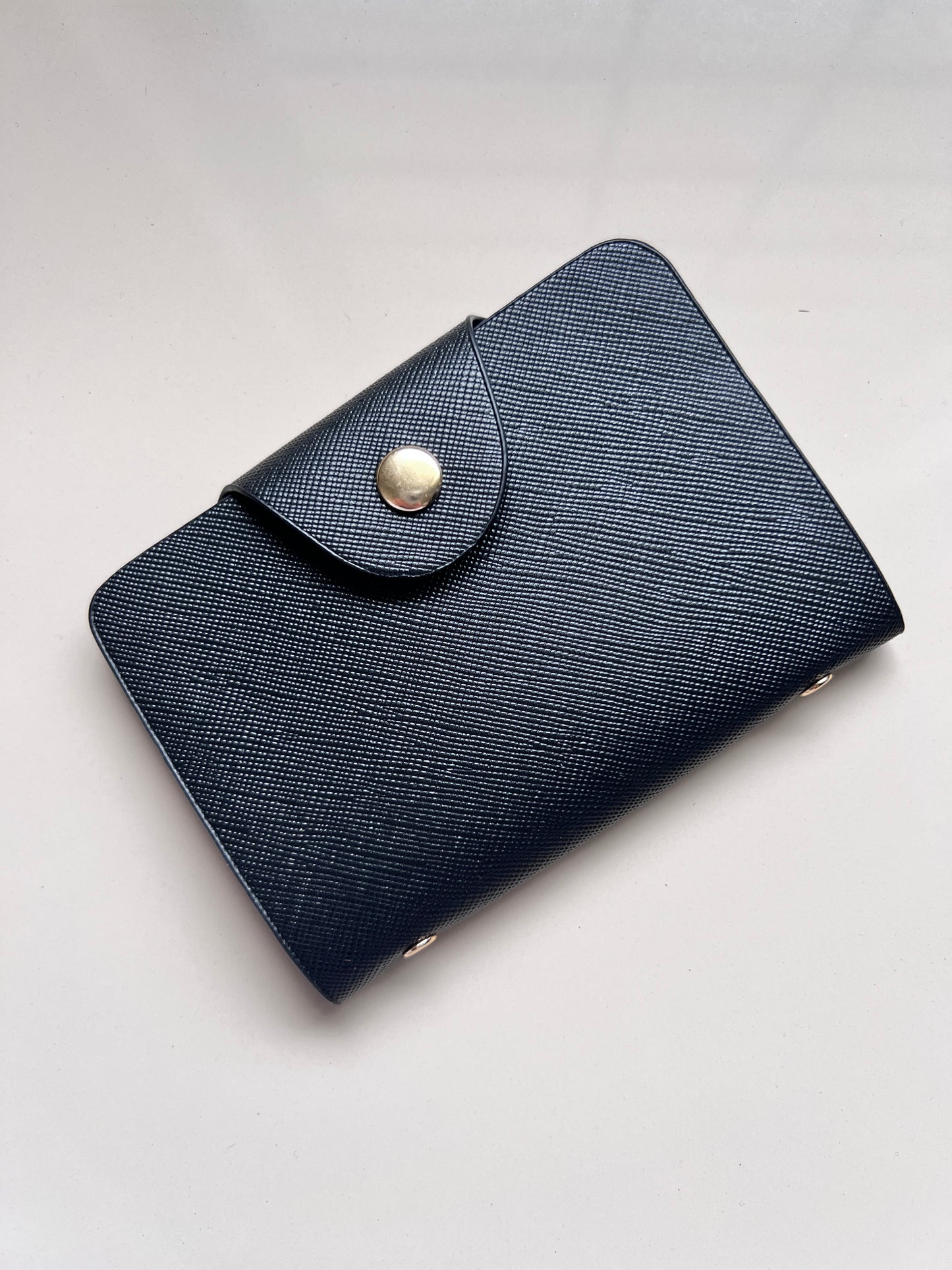 Dusk Black - Shoulder bag with a cardholder