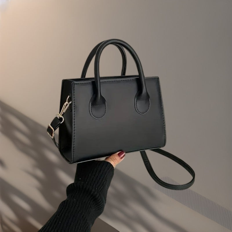 Onyx - Black Leather Crossbody Bag