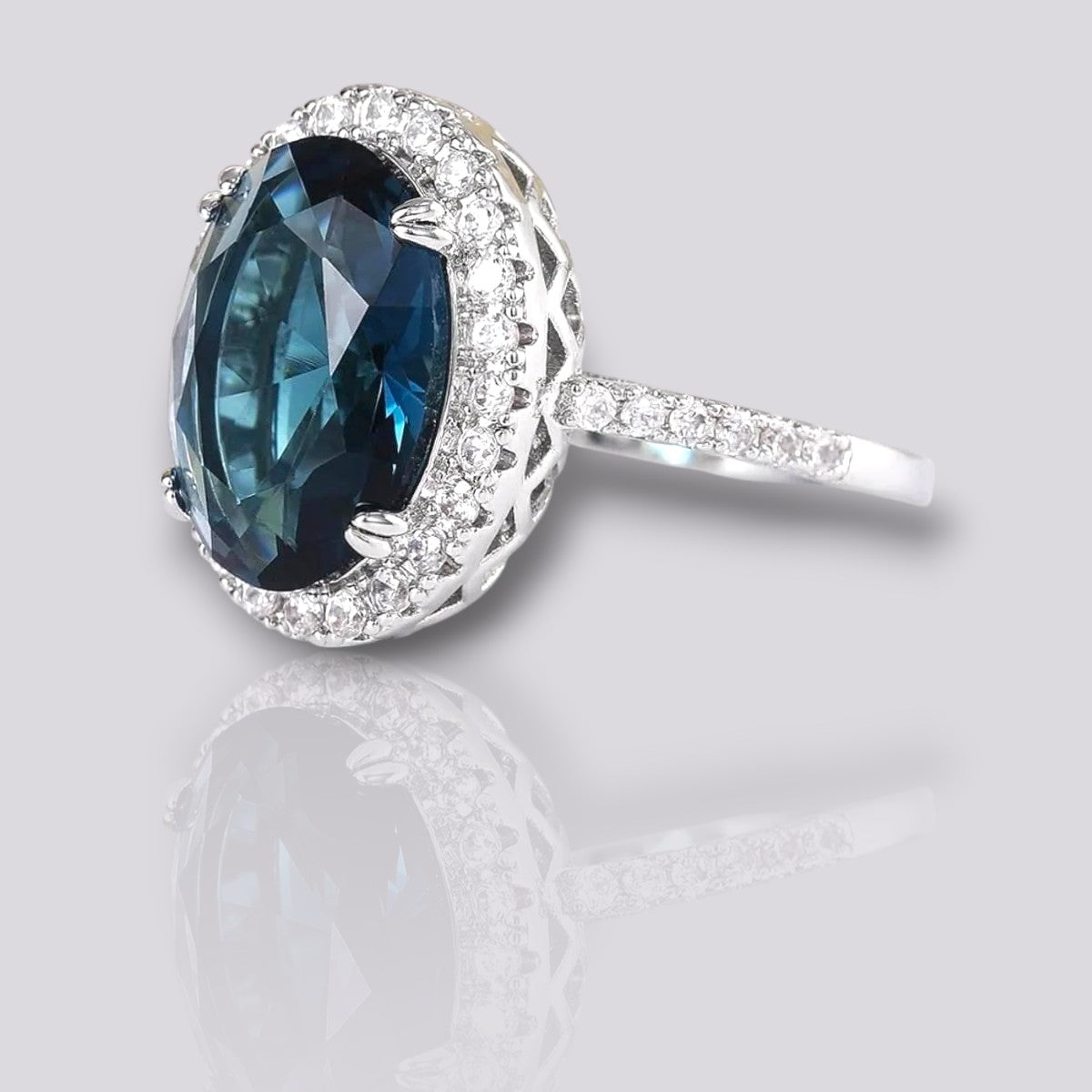 Blue Kyanite Stone oval cut ring