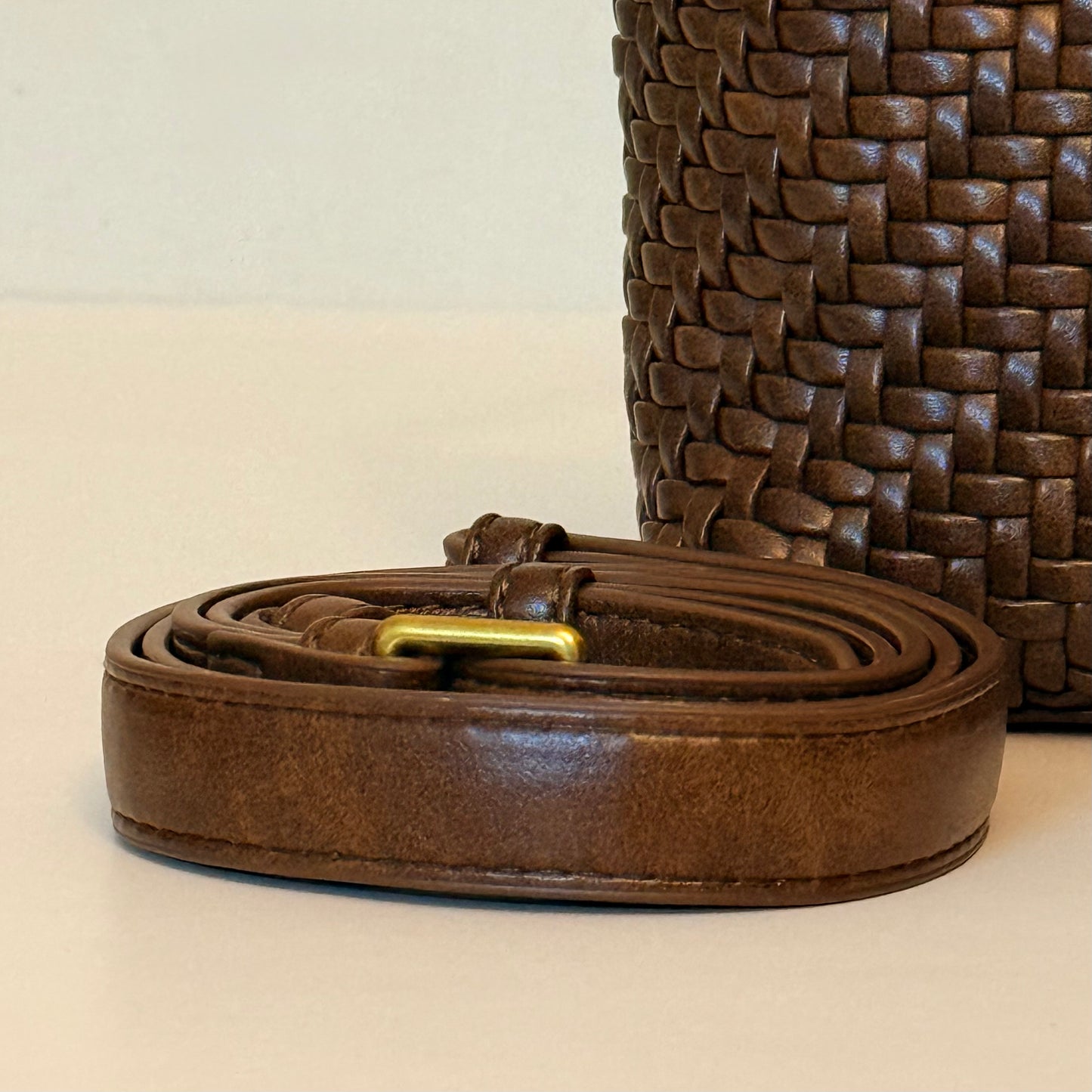 Kaia - Brown