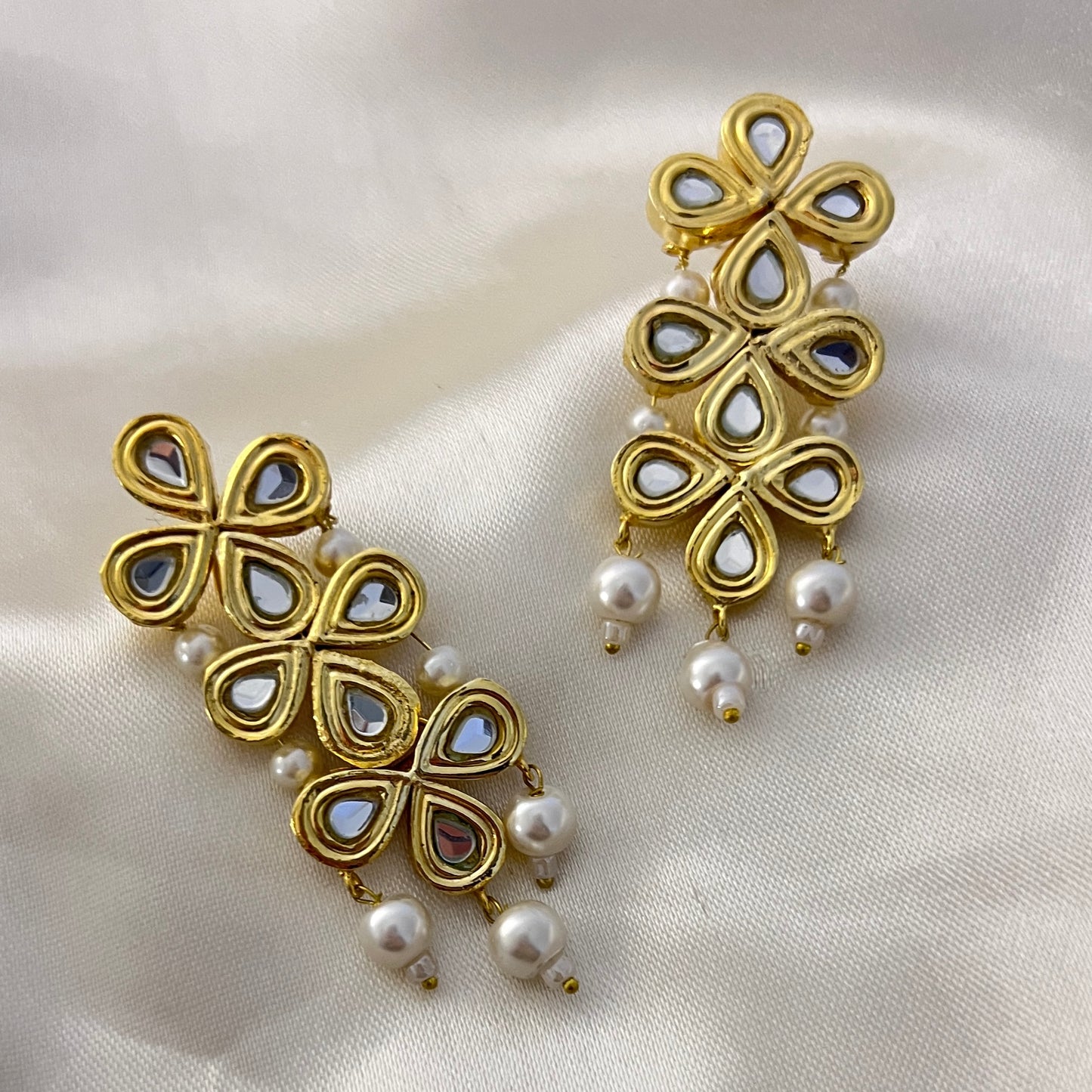 Chandni - Traditional Kundan Jhumka