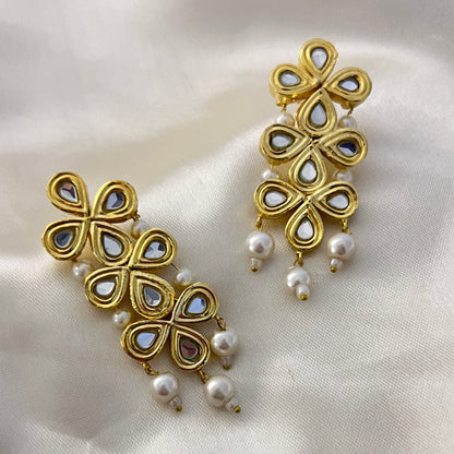 Chandni - Traditional Kundan Jhumka