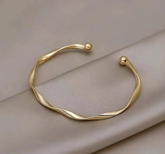 Curved Gold Bracelet